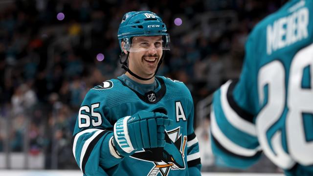 As trade rumors swirl, Sharks' Erik Karlsson has another epic game, Sports