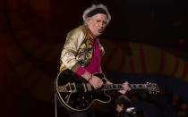 Für Leber, Lunge oder andere Organe hätte Keith Richards vielleicht Wettscheine ausstellen können - eine Versicherung dagegen hätte nie jemand gegengezeichnet. Die Hände des Rolling-Stones-Gitarristen sollen allerdings für eine Million Euro versichert sein! (Bild: Carlos Muller/Getty Images for TDF Productions)