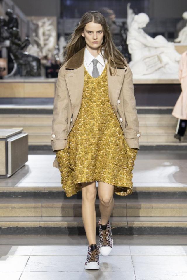 9 best looks: Louis Vuitton Fall-Winter 2022 Women's show