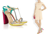 … mit coolem Blockabsatz von Schuh-Gott Christian Louboutin. (Bilder: net-a-porter.com)