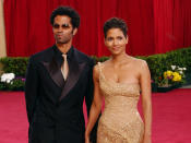 Halle Berry erhielt den Oscar 2002 als beste Hauptdarstellerin für das Filmdrama "Monster's Ball". Nur drei Jahre später war ihre Ehe mit Musiker Eric Benét offiziell geschieden. (Bild-Copyright: Kim D. Johnson/AP Photo)