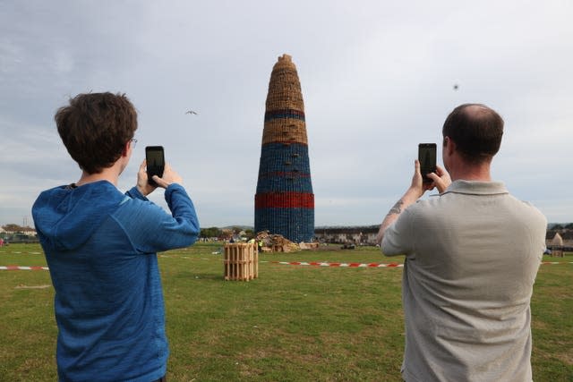 Battle of the Boyne bonfires