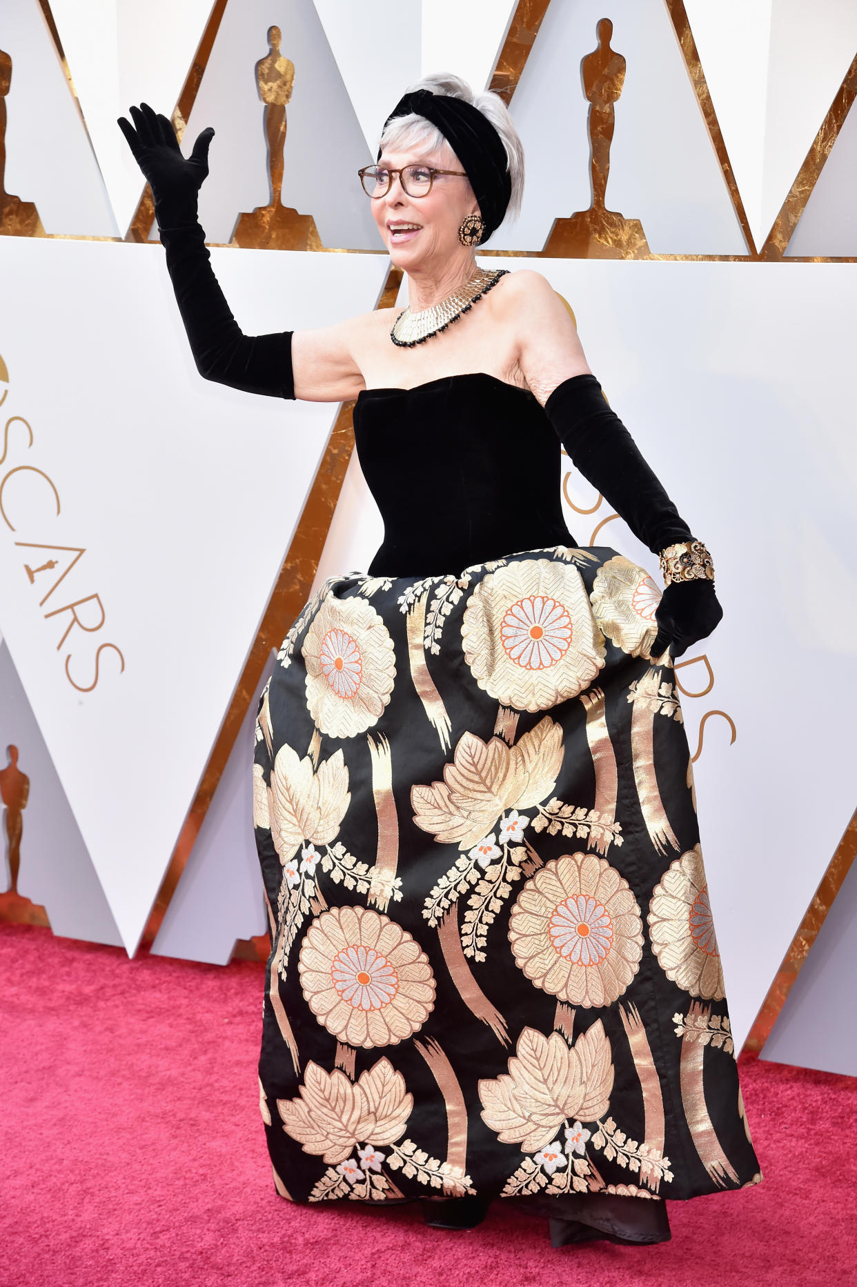 Rita Moreno usó en los Premios Oscar el mismo vestido con el que ganó la estatuilla en 1962/Getty Images
