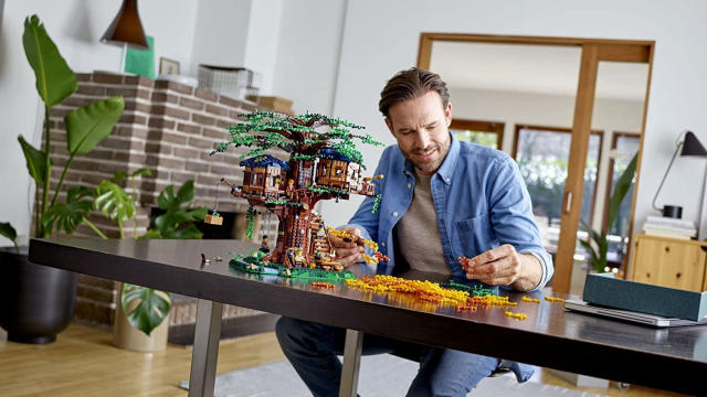 Save over 50 on this Lego Tree House set