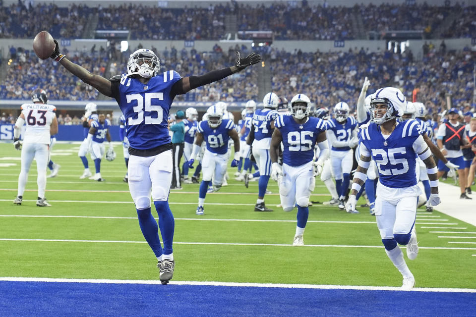 Indianapolis Colts cornerback Chris Lammons (35) reacts after recovering a fumble against the Denver Broncos during the second quarter of a preseason NFL football game, Sunday, Aug. 11, 2024, in Westfield, Ind. (AP Photo/Darron Cummings)