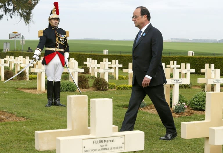 French President François Hollande commemorated the World War I battle of Chemin des Dames in northern France and credited Europe with "having protected us against war"