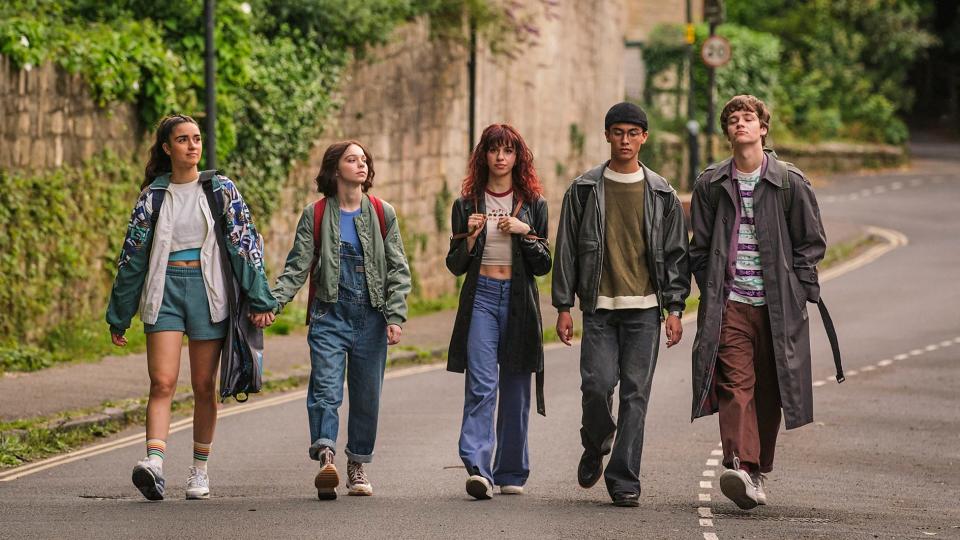 Cara (Asha Banks), Pip (Emma Myers), Lauren (Yali Topol Margolith), Zach (Raiko Gohara) and Connor (Jude Collie) in A Good Girl's Guide to Murder