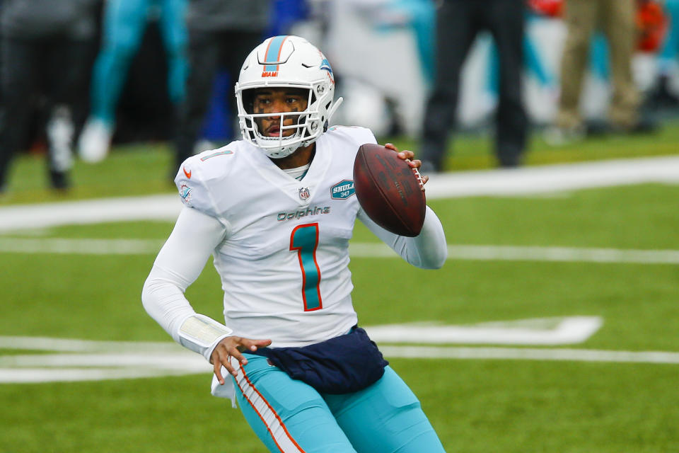 Miami Dolphins quarterback Tua Tagovailoa struggled in Week 17. (AP Photo/John Munson)