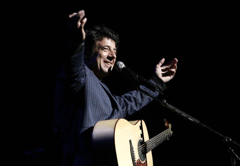 Patrick Bruel performs at the Beacon Theatre in New York on June 14, 2007