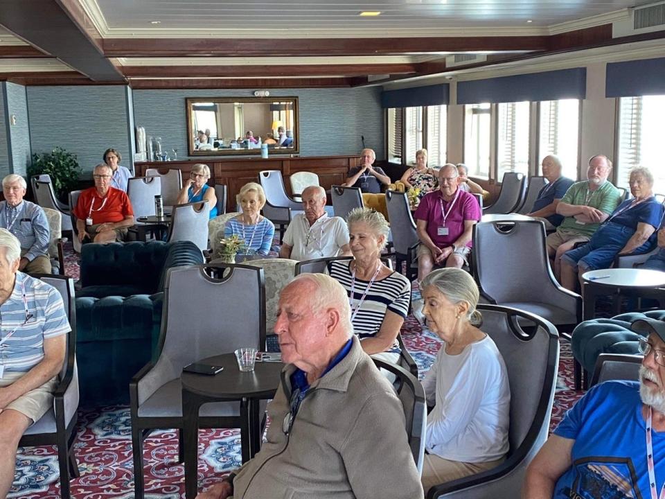 Oak Ridge historian D. Ray Smith took a cruise up the Mississippi River on the American Heritage Riverboat and gave a informal presentation on the history of Oak Ridge.