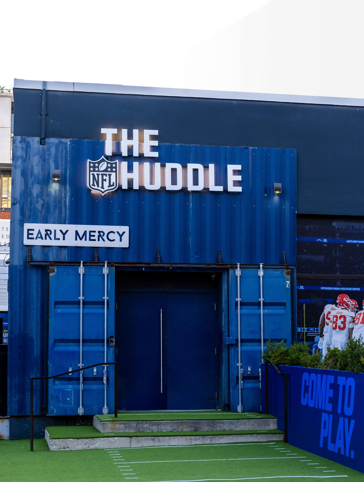 NFL Canada Opens First Pop-Up Football Bar, The Huddle, to