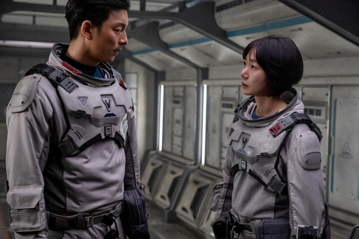 Gong Yoo as Captain Han Yun-jae and Bae Doo-na as Doctor Song Ji-an in The Silent Sea. (Photo: Netflix)