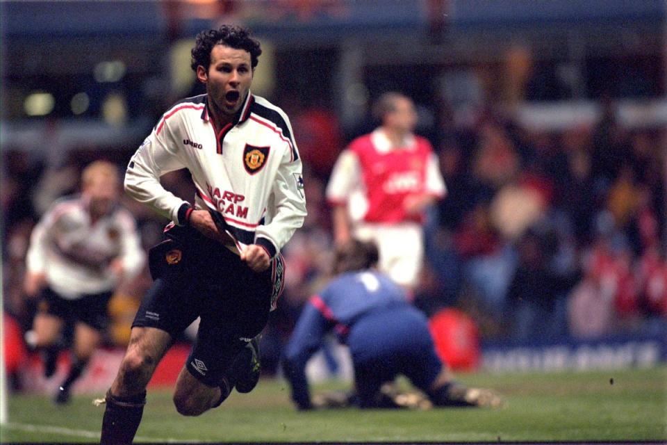 Ryan Giggs’ goal in an FA Cup semi-final replay in 1999 has gne down in folklore (Manchester United/Getty)