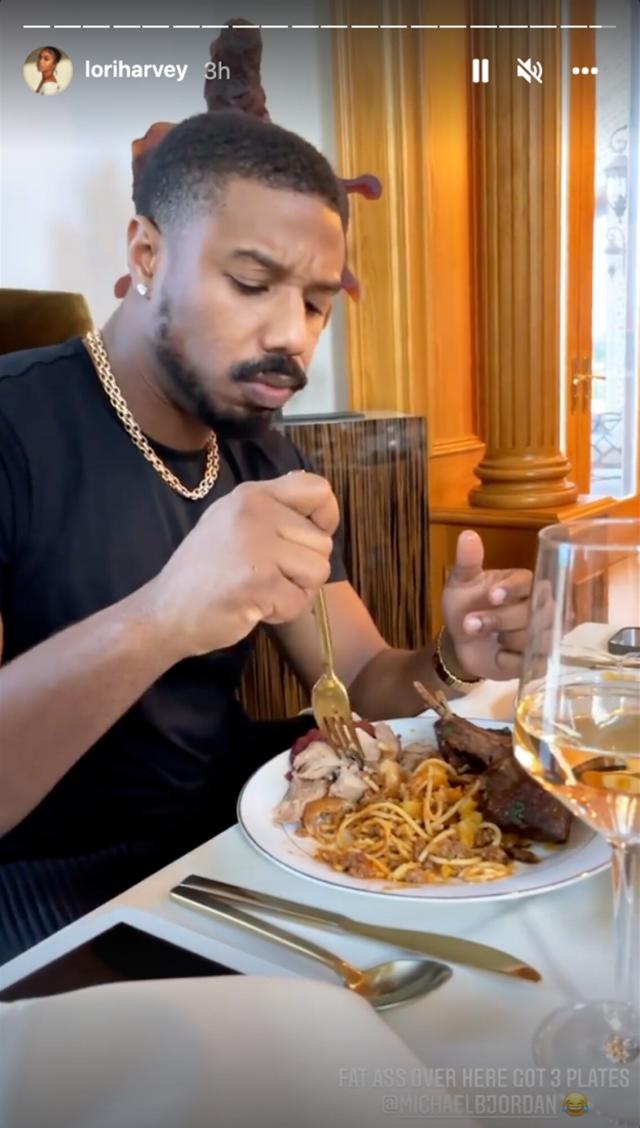 The Mac Life Style - Drake showing his love for spaghetti and