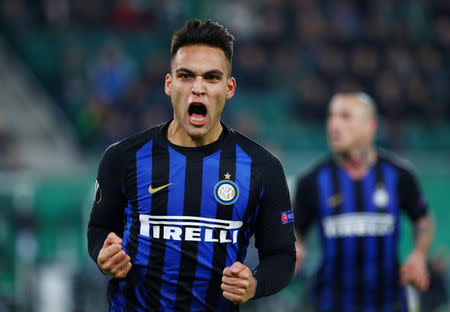 Foto del jueves del delantero de Inter de Milan Lautaro Martinez celebrando tras marcar el gol de la victoria sobre Rapid de Viena. Feb 14, 2019. REUTERS/Lisi Niesner