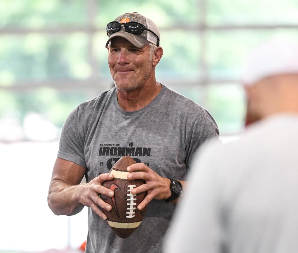 Brett Favre played 20 seasons in the NFL.