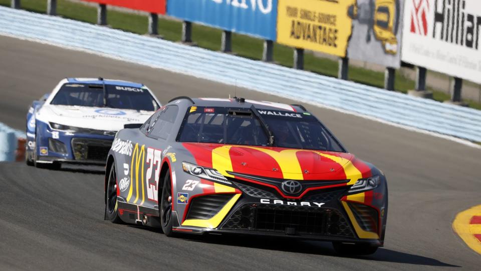 nascar cup series go bowling at the glen