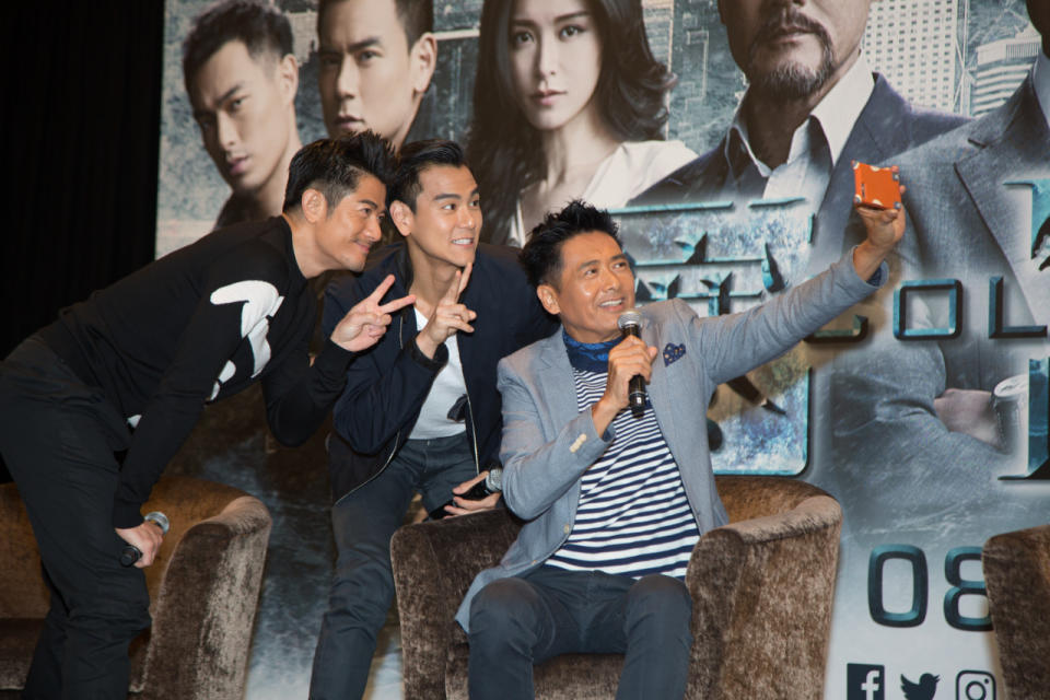 With an illustrious career in film and television spanning over 40 years, Hong Kong actor Chow Yun Fat is generally considered to be screen royalty. But the showbiz veteran also has another title to his name – the “king of selfies”.