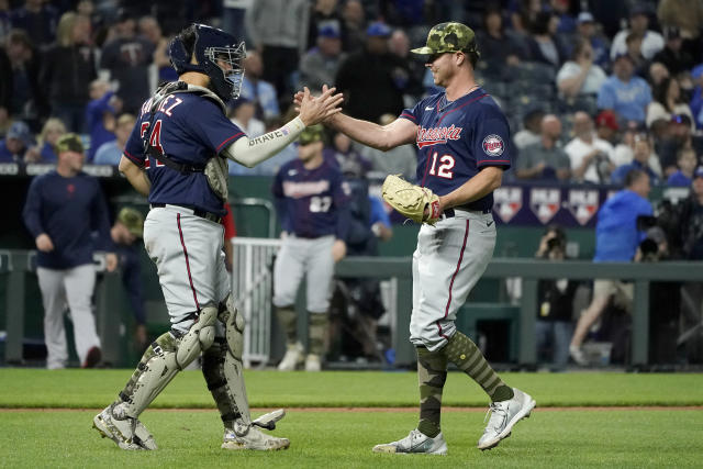 Smeltzer backed by Garlick, Miranda as Twins beat Royals