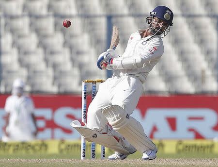 Cricket - India v New Zealand - Second Test cricket match - Eden Gardens, Kolkata, India - 30/09/2016. India's Ajinkya Rahane evades a rising delivery. REUTERS/Rupak De Chowdhuri