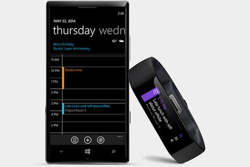 Microsoft Band fitness tracker with smartphone app