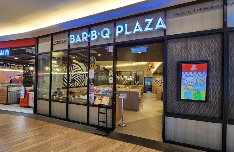 Bar.B.Q.Plaza - Store front