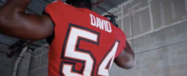 Tampa Bay Buccaneers unveil awesome uniforms for Tom Brady era