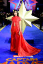 <p>Gemma Chan (interpreta a la doctora Minerva en la película) y Brie Larson vistieron de rojo y azul, respectivamente. Sí, son los colores del traje de Capitana Marvel. (Foto: Gtres). </p>