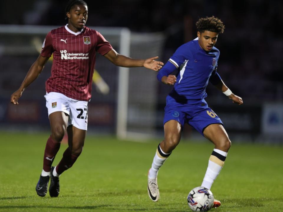 Leicester City tie up deal for Chelsea prospect Michael Golding