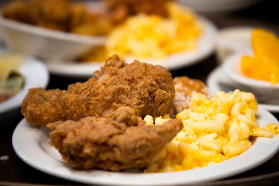 Fried chicken and mac and cheese from Lizard’s Thicket.