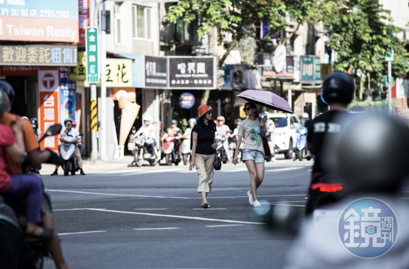 北部、東半部高溫落在29~31度，中南部則在32至35度，中南部部近山區處或河谷高溫有落在36度機率。（資料照）