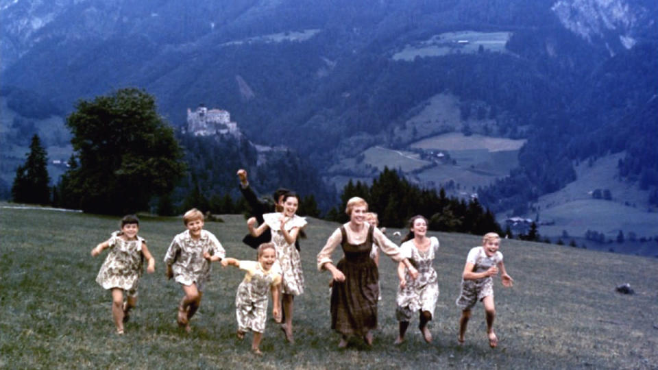 The Sound of Music (1965).- Ganadora de 5 Premios Oscar y mencionada entre las obras más importantes de la historia del cine, el filme de Robert Wise tiene algunos fallos.