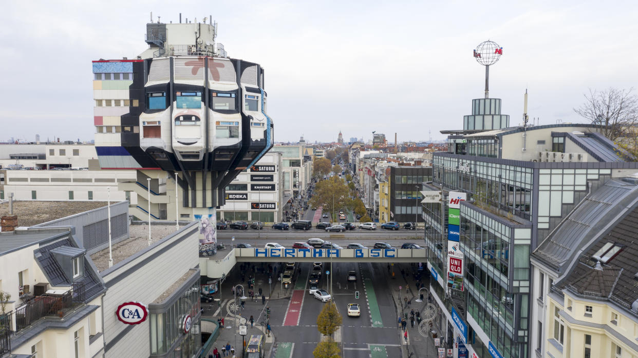 The Schlossstrasse in Steglitz, Berlin, Germany, during a four-week semi-lockdown on 14 November. Photo: Christian Ender/Getty Images