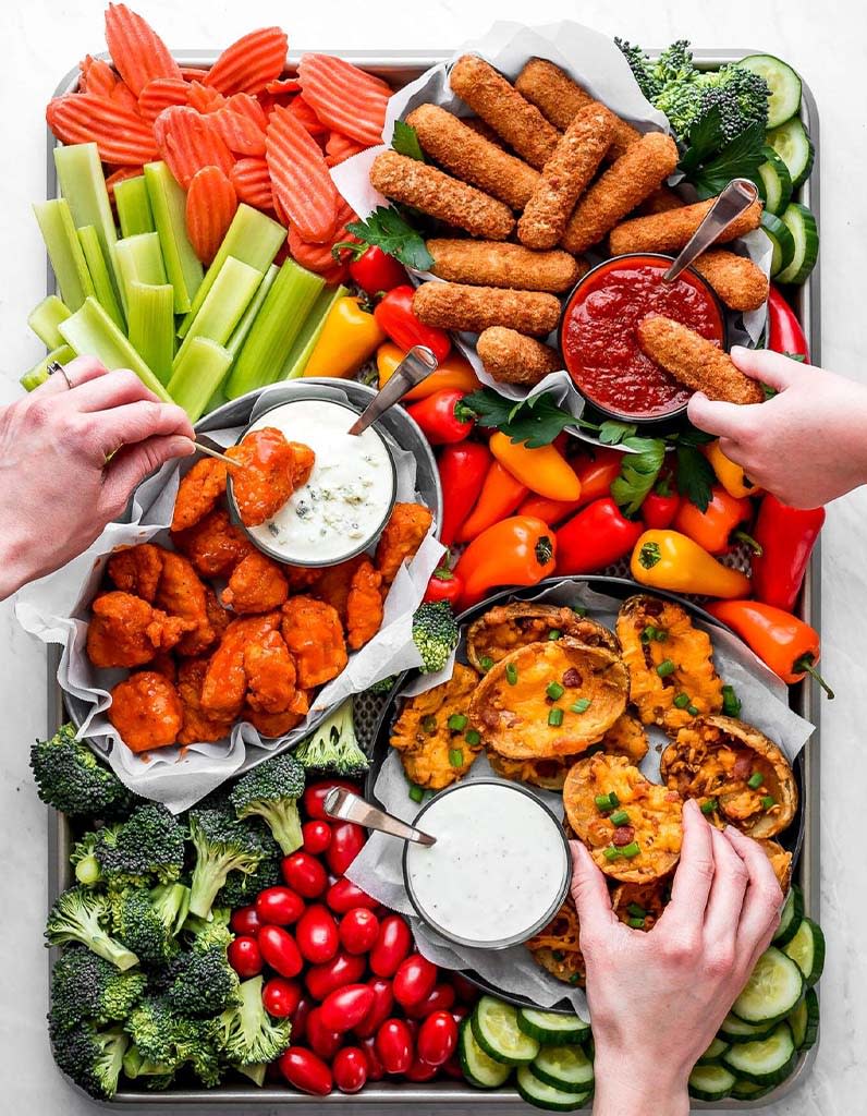 Plateau de crudités et croquettes