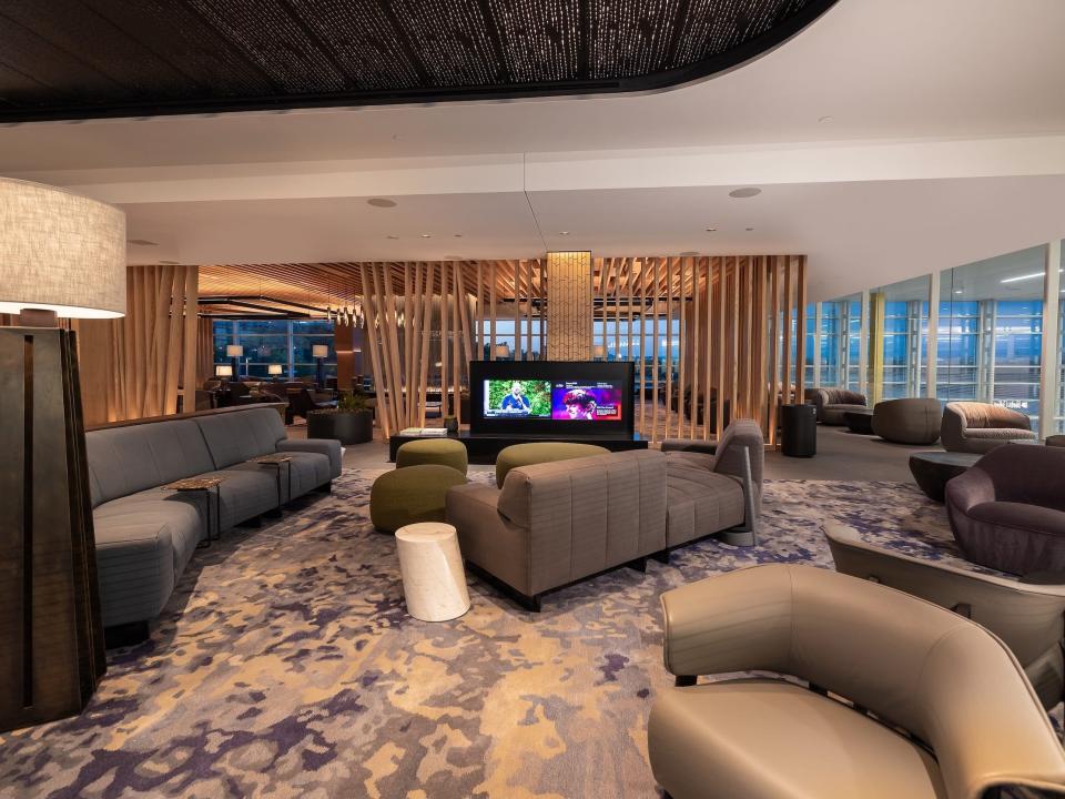 American's new Admirals Club lounge in DC.