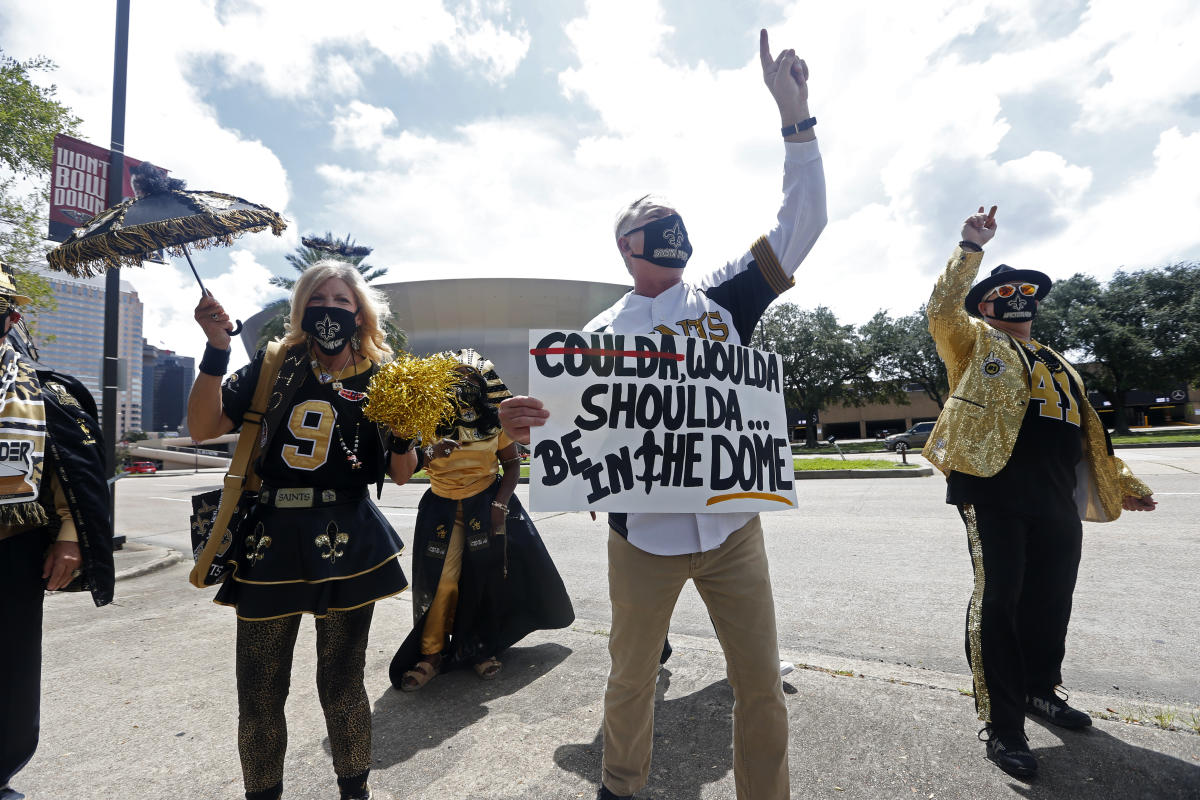 Saints to allow family members of team into Superdome for Packers game