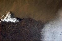 Sandstorm on the edge of farming country in the American Northwest. <a href="https://twitter.com/Cmdr_Hadfield/status/290542446771830785/photo/1/large" rel="nofollow noopener" target="_blank" data-ylk="slk:(Photo by Chris Hadfield/Twitter);elm:context_link;itc:0;sec:content-canvas" class="link ">(Photo by Chris Hadfield/Twitter)</a>