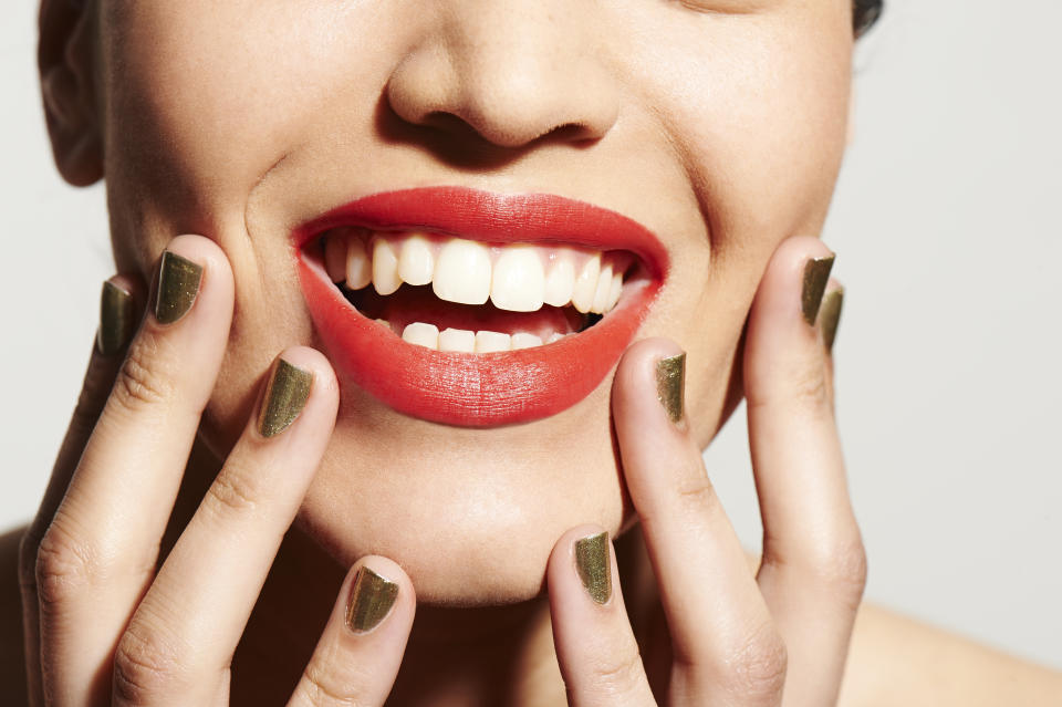 Say hello to pearly white pearly whites! (Photo: Getty)