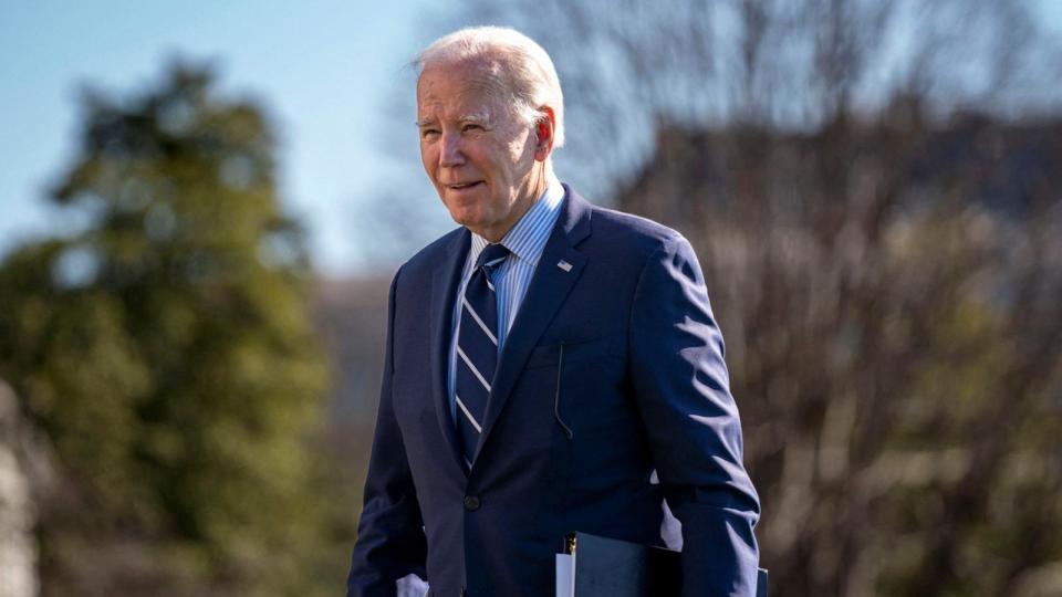 PHOTO: President Joe Biden walks across the South Lawn of the White House, Feb. 19, 2024. (Bonnie Cash/Reuters)