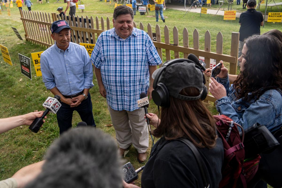 JB Pritzker tells reenergized Democrats to turn Iowa back to purple with down-ballot votes