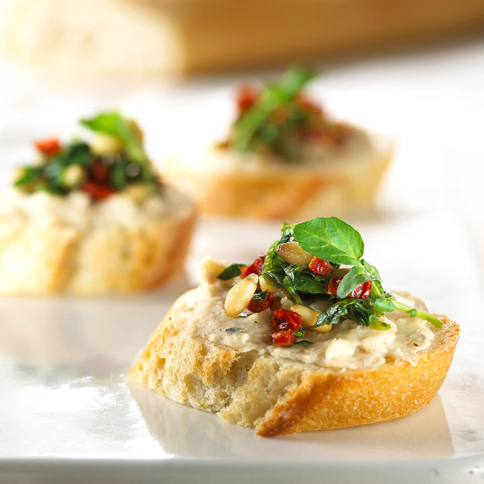 White Bean and Tomato Bruschetta