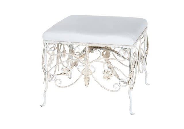 An ottoman used for Kardashian's nuptials has an estimated value of $100 to $1,000. (Photo: Premiere Props)