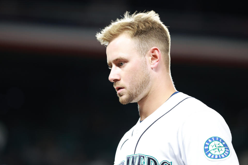 El jardinero de los Seattle Mariners, Jarred Kelenic, una preciada pieza comercial, ha tenido problemas en su incursión inicial en las mayores (Foto de Abbie Parr/Getty Images)