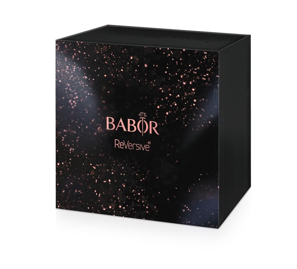 Gewinnen Sie mit Yahoo und Babor die “Reversive Weihnachtsbox” inklusive einer “Reversive Cream” (50ml) und einer “Reversive Overnight Mask” (75ml) einmal. (Bild: Babor)