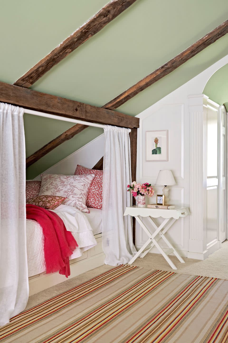 bedroom with green ceiling