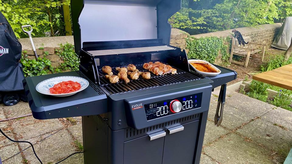 Char-Broil Evolve smart gas barbecue