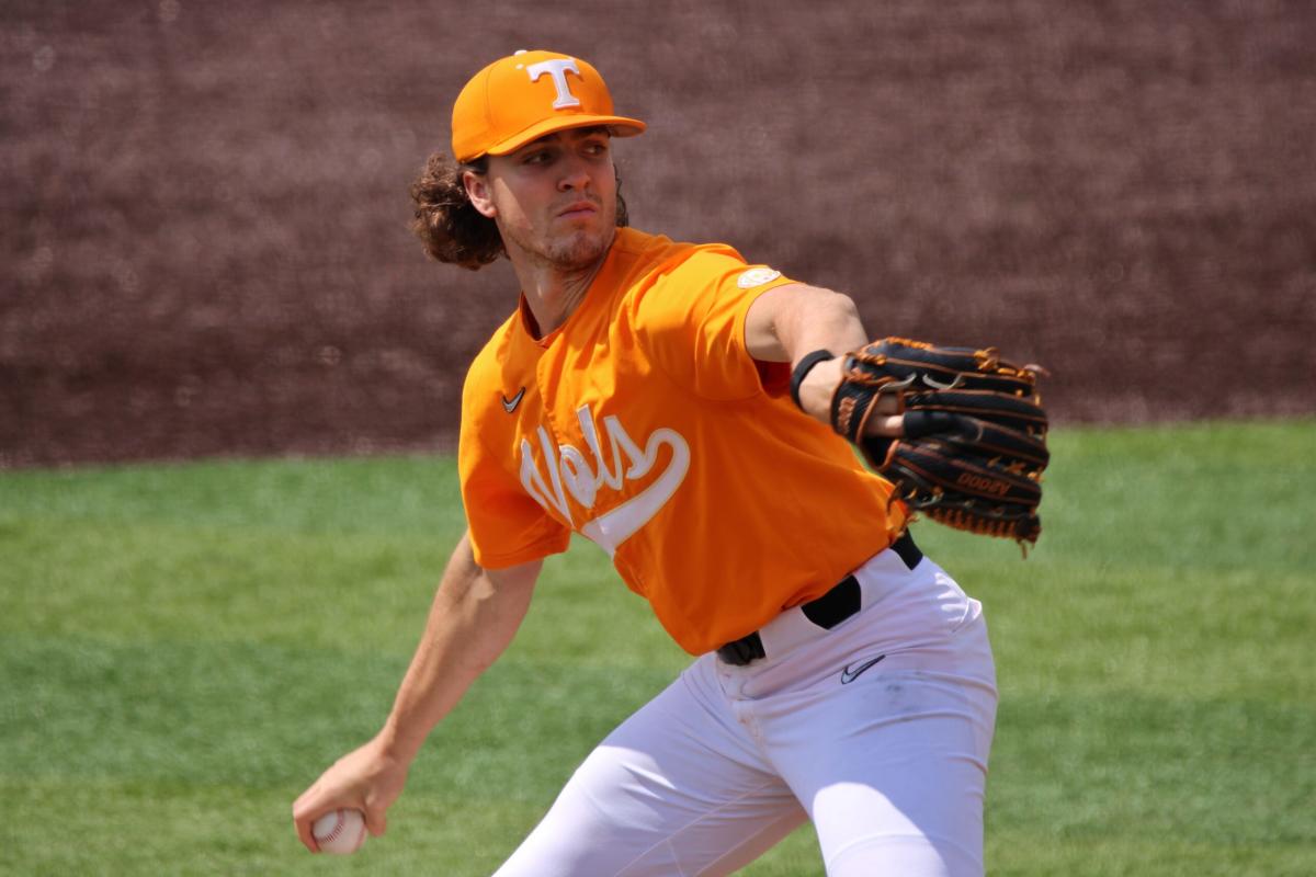 Baseball Bests Vanderbilt, 14-6, to Start Three-Game Series