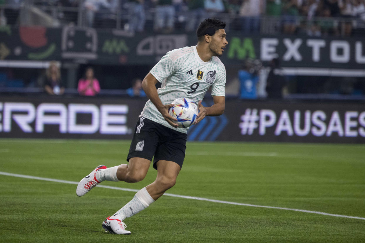 Raúl Jiménez celebrando su gol a Australia en septiembre pasado. (Jerome Miron-USA TODAY Sports)