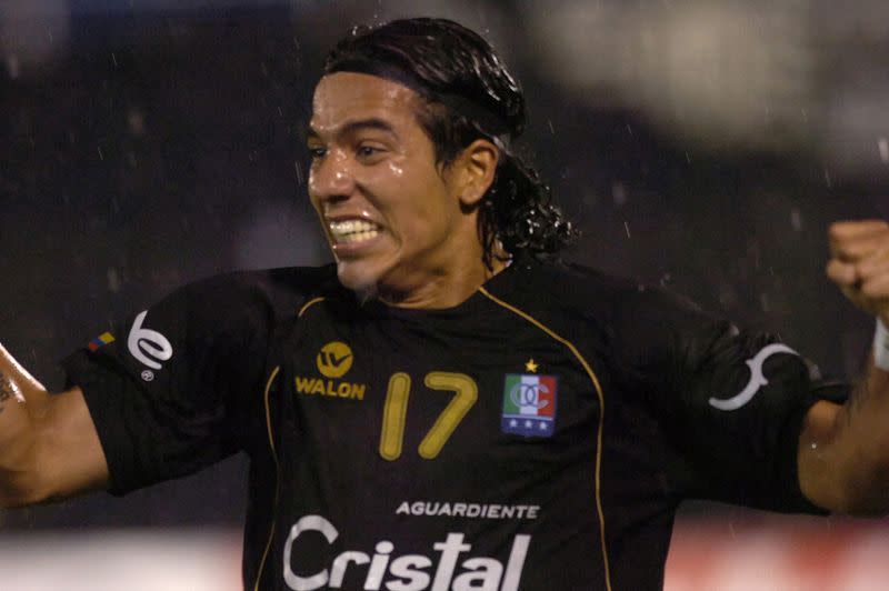 FOTO DE ARCHIVO. Dayro Moreno del Once Caldas de Colombia celebra un gol contra Libertad de Paraguay durante su partido de Libertadores en Asunción