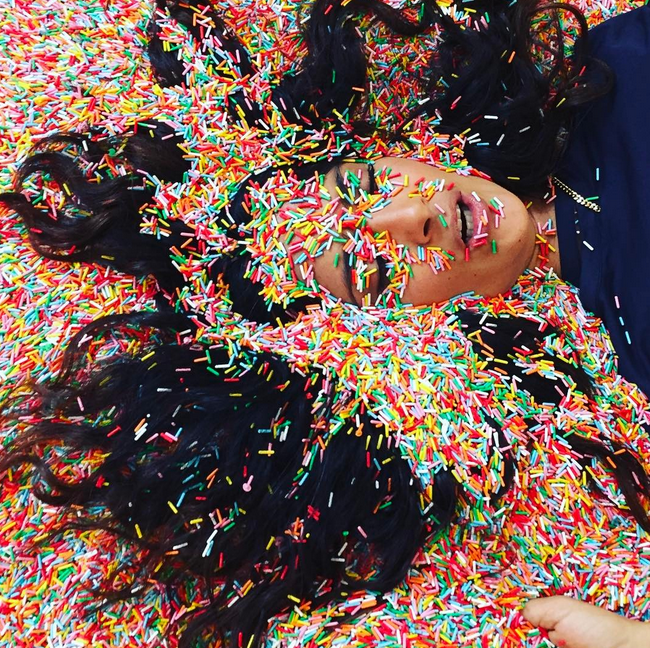 <p>“Life is #sweet,” wrote the film star as she took a candy-coated dip into the sprinkle pond at the Museum of Ice Cream. (Photo: <a rel="nofollow noopener" href="https://www.instagram.com/p/BW6EHrzBfAc/?taken-by=salmahayek" target="_blank" data-ylk="slk:Salma Hayek via Instagram;elm:context_link;itc:0;sec:content-canvas" class="link ">Salma Hayek via Instagram</a>) </p>